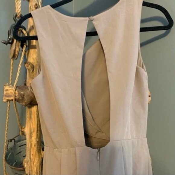 Forever 21 Tan / Beige Zipper Dress With Open Back Size Small - Picture 3 of 9